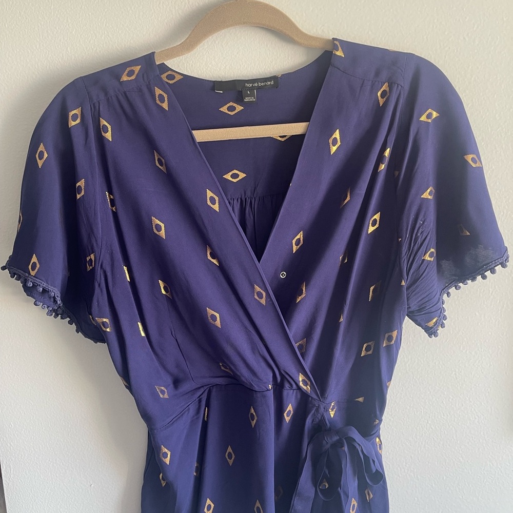 Women’s Large Top Purple/Navy Wrap with Gold Diamond Patterns